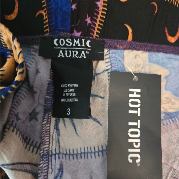 Hot Topic Cosmic Aura Athleisure Pockets Celestial Patches Lounge Pants 3-3X NWT - Picture 4 of 5